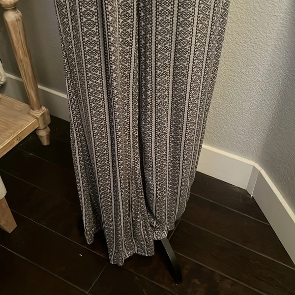 Honey Belle Gray Black Halter Style Wide Leg Jumpsuit Size Medium - Picture 3 of 7